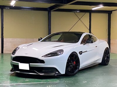 ASTON MARTIN VANQUISH