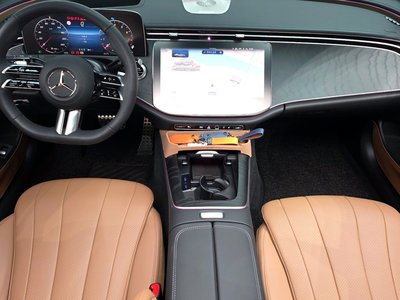 MERCEDES-BENZ E-CLASS - 5