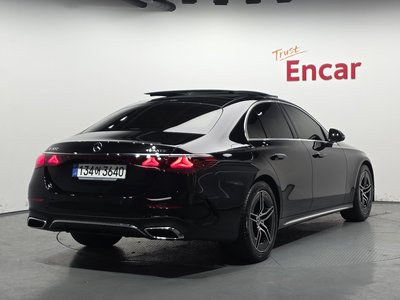 MERCEDES-BENZ E-CLASS - 4