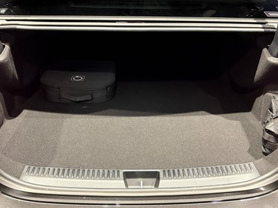 MERCEDES-BENZ E-CLASS - 9