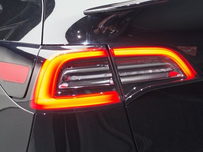 2021 Tesla MODEL Y — фото 10