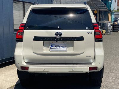 TOYOTA LAND CRUISER PRADO - 10