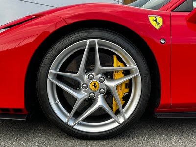 FERRARI F8 TRIBUTO - 6
