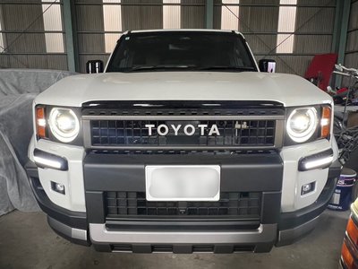 TOYOTA LAND CRUISER 250