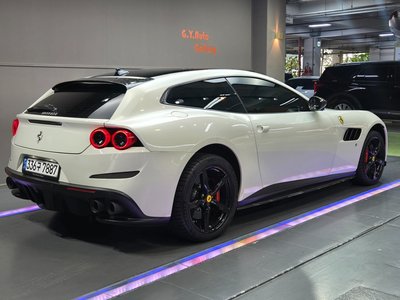 2019 Ferrari GTC4 LUSSO — фото 2