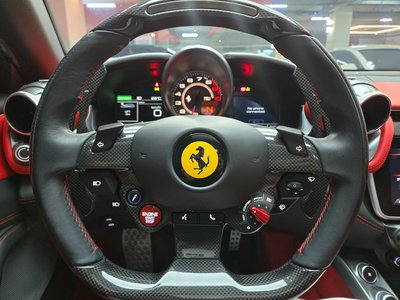 2019 Ferrari GTC4 LUSSO — фото 10
