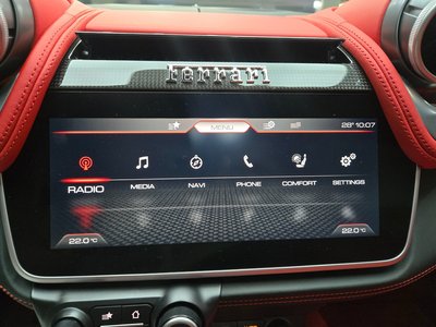 2019 Ferrari GTC4 LUSSO — миниатюра 12