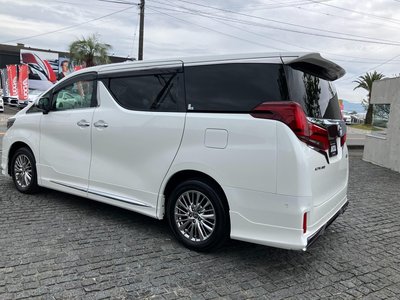 TOYOTA ALPHARD - 4