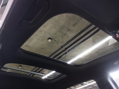 MERCEDES-BENZ GLB - 10