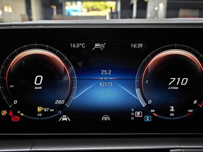 MERCEDES-BENZ GLE - 8