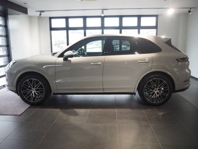 PORSCHE CAYENNE - 3