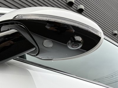PORSCHE MACAN - 7