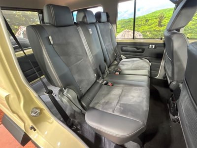 TOYOTA LAND CRUISER 70 - 9