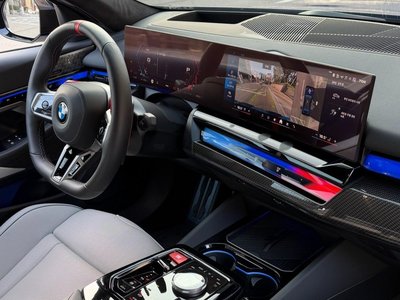 2025 BMW M5 — фото 9