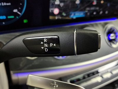 MERCEDES-BENZ CLS - 9