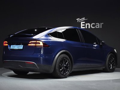 2023 Tesla MODEL X — фото 6
