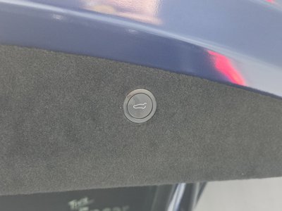 2023 Tesla MODEL X — миниатюра 36