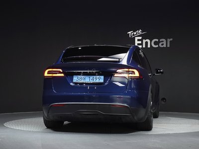 2023 Tesla MODEL X — фото 4