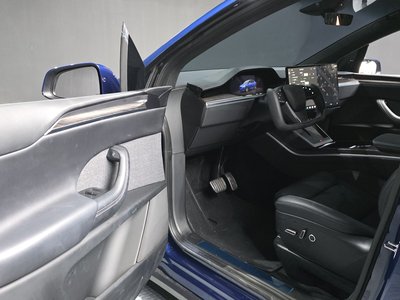 2023 Tesla MODEL X — миниатюра 14