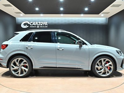 2022 AUDI RS Q3 — фото 10