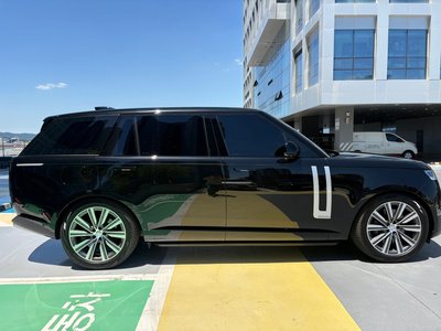 2023 LAND Rover RANGE ROVER — миниатюра 8