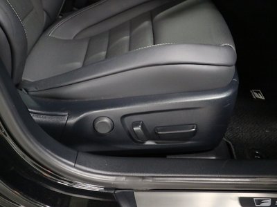 2021 Lexus IS — миниатюра 43