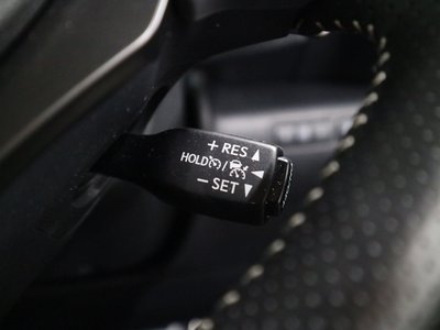 2021 Lexus IS — миниатюра 40