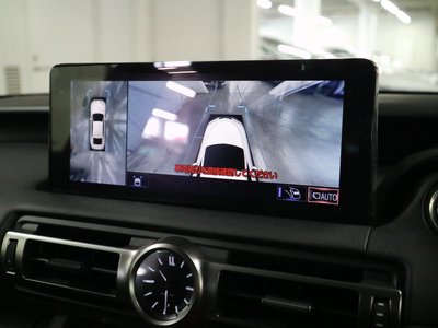 2021 Lexus IS — миниатюра 26