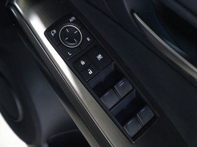2021 Lexus IS — миниатюра 42