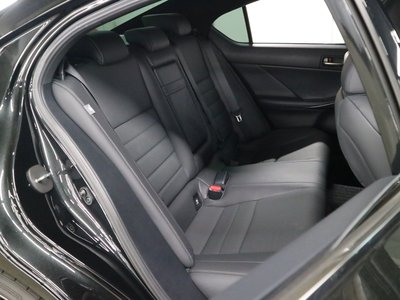 2021 Lexus IS — миниатюра 17