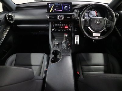 LEXUS IS - 7