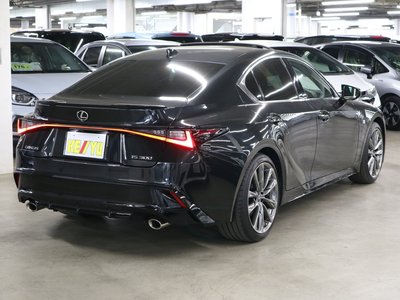 LEXUS IS - 6