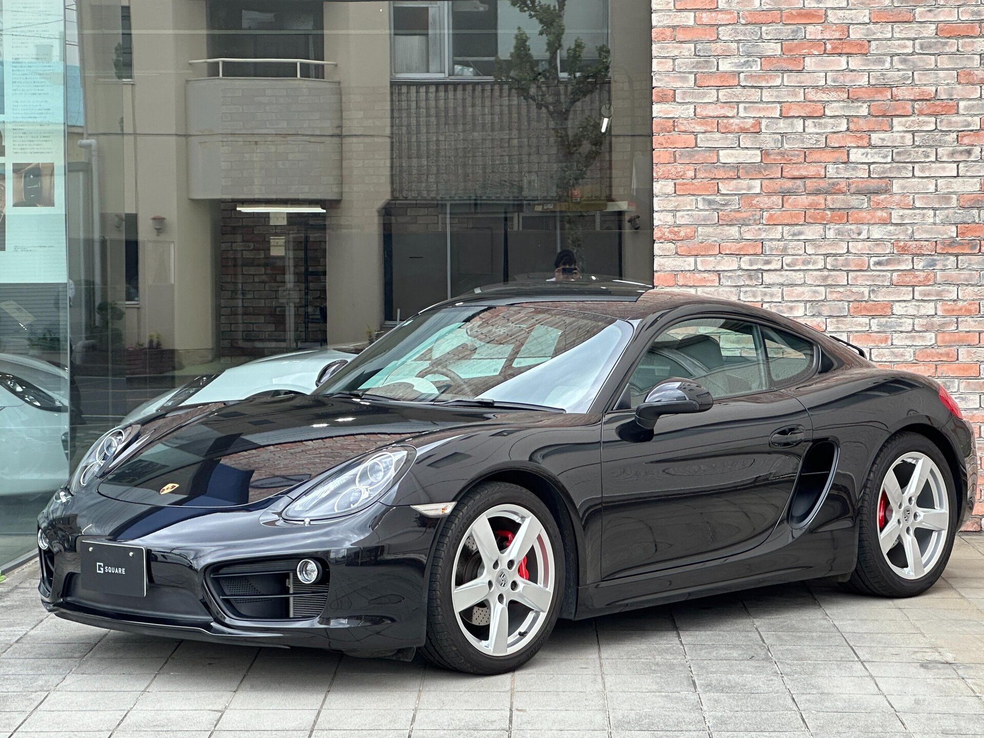 PORSCHE CAYMAN - View 1