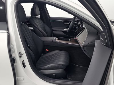 MERCEDES-BENZ E-CLASS - 10