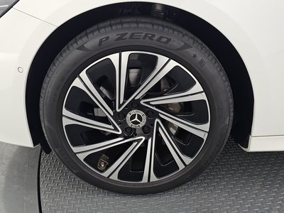 MERCEDES-BENZ E-CLASS - 6