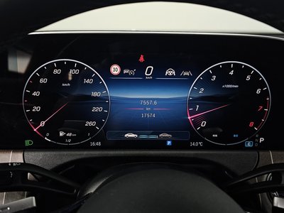 MERCEDES-BENZ E-CLASS - 8