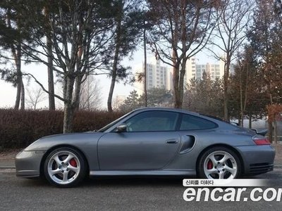PORSCHE 911 - 8