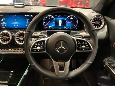 MERCEDES-BENZ GLB - 8