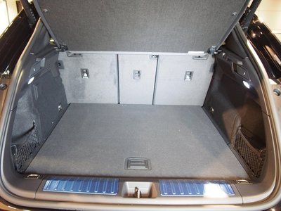 صورة مصغرة 57 لـ 2025 Porsche MACAN