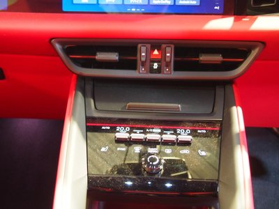 صورة مصغرة 41 لـ 2025 Porsche MACAN
