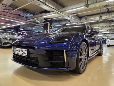 PORSCHE PANAMERA - 2