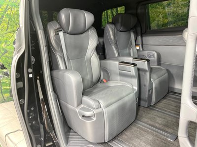 2023 Toyota VELLFIRE photo 9