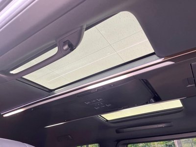 2023 Toyota VELLFIRE photo 4