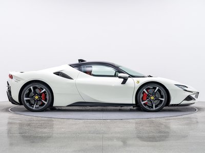 صورة مصغرة 35 لـ 2021 Ferrari SF90 STRADALE
