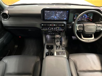 صورة 2 لـ 2025 Toyota LAND CRUISER 250