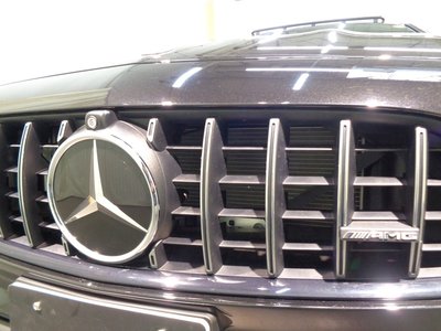 MERCEDES-BENZ E-CLASS - 8