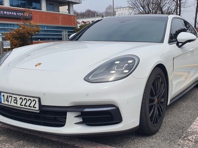 PORSCHE PANAMERA - 1