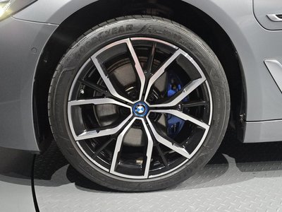 صورة 6 لـ 2023 BMW 5 SERIES