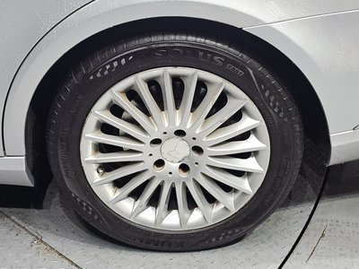 MERCEDES-BENZ E-CLASS - 6