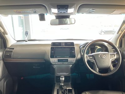 TOYOTA LAND CRUISER PRADO - 5